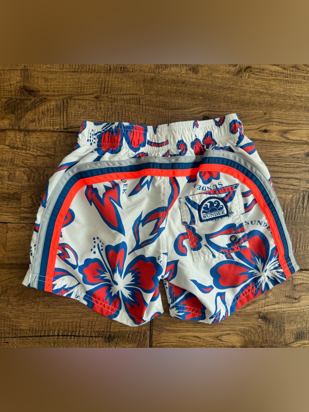 Sundek Board Shorts Red White Blue Hibiscus Swim Trunks‎ Size 7 8 C